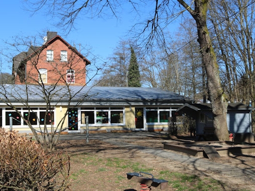 Katholische Kindertagesstätte in Wehbach Eine Fotoaufnahme der Katholische Kindertagesstätte in Wehbach